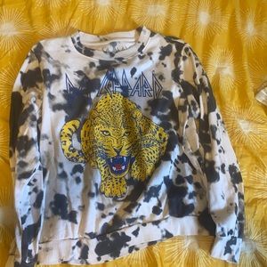 Def Leppard sweatshirt